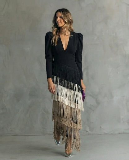 Clara · Vestido elegante con mangas de flecos