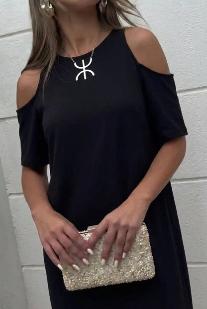 Elena | Vestido largo con hombros al descubierto y corte relajado
