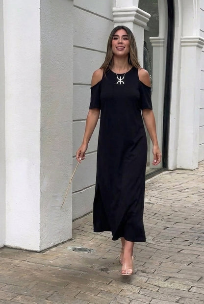 Elena | Vestido largo con hombros al descubierto y corte relajado